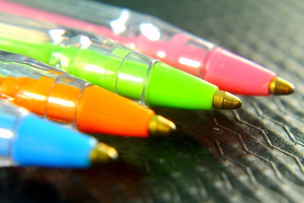 Ballpoint-pen-Hungarian-invention-1024x683